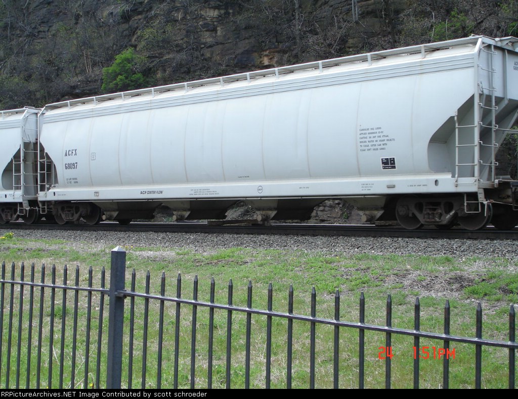 ACFX 68097 Covered Hopper EB