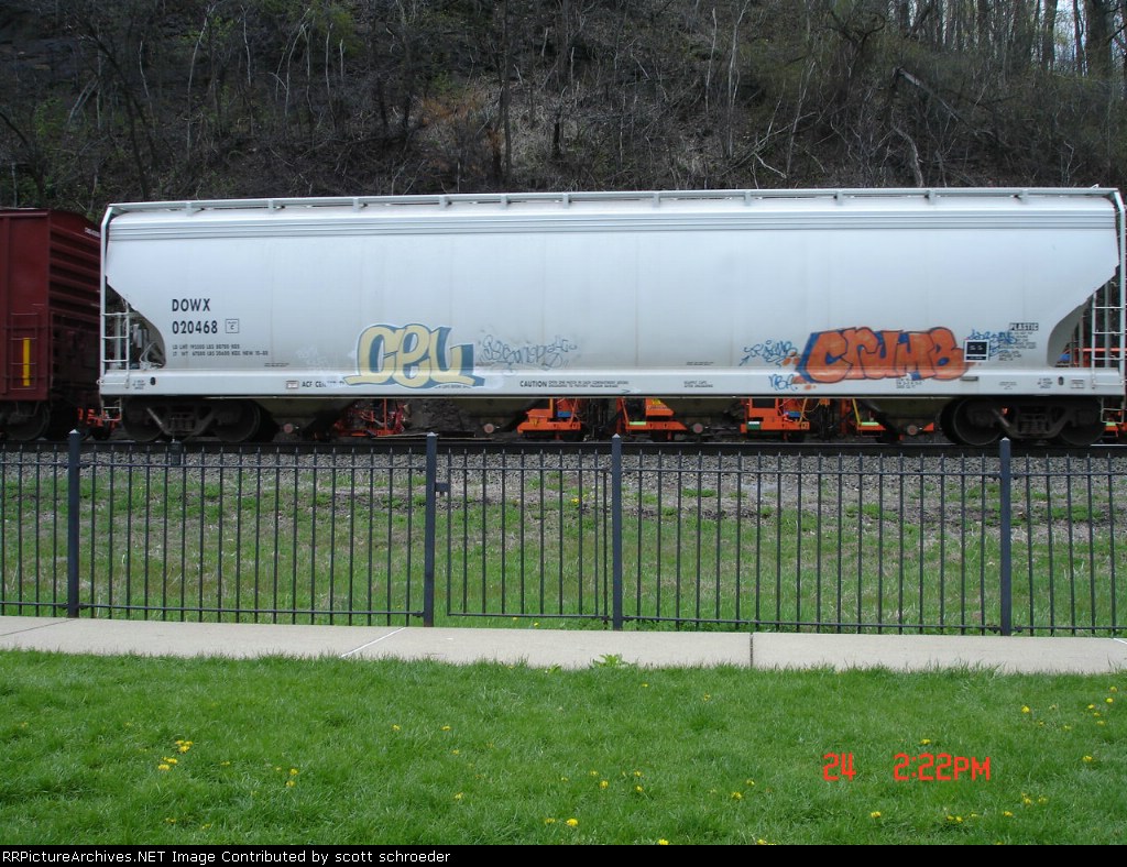 DOWX 020468 Covered Hopper EB 