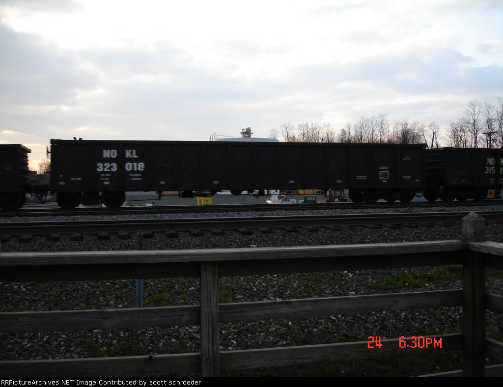 NOKL 323018 Gondola WB