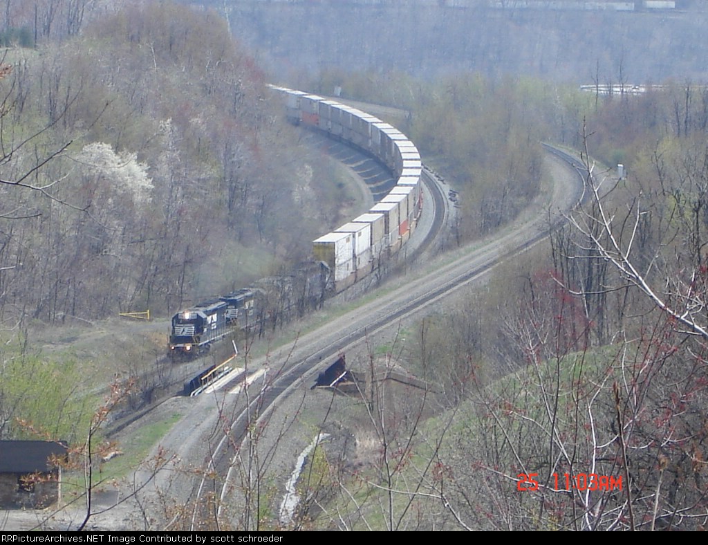 WB NS Stack Train 25Z