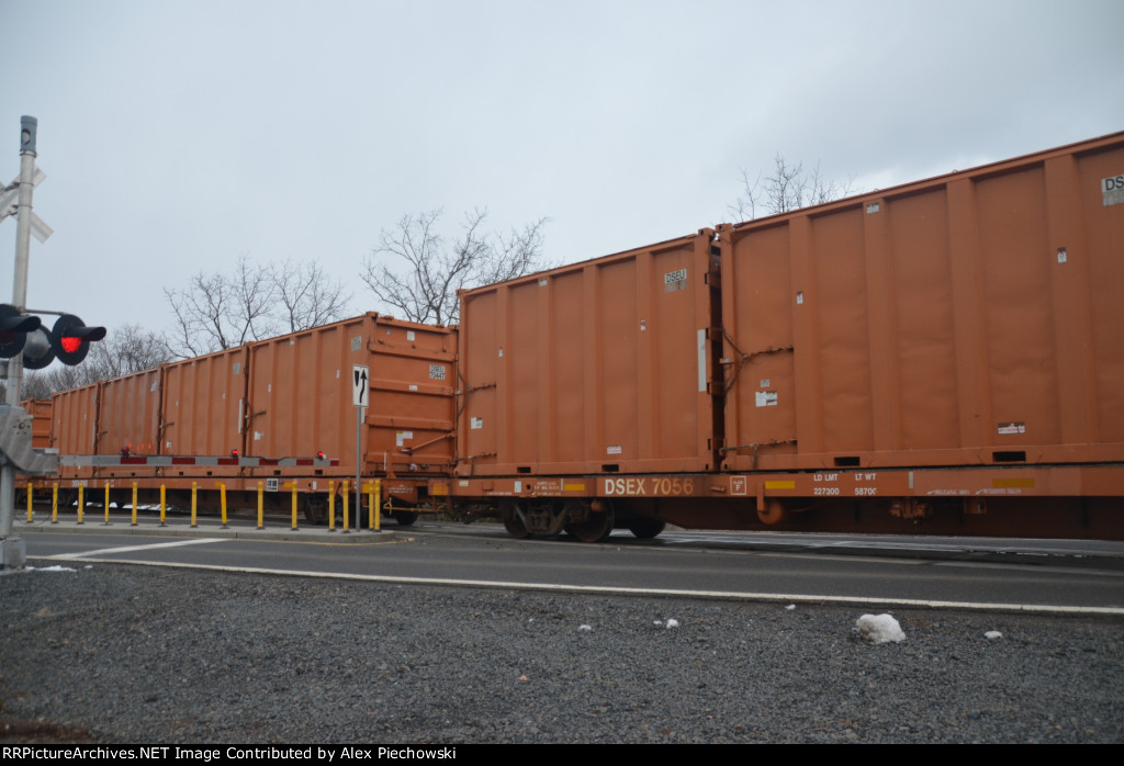 DSEX 7056