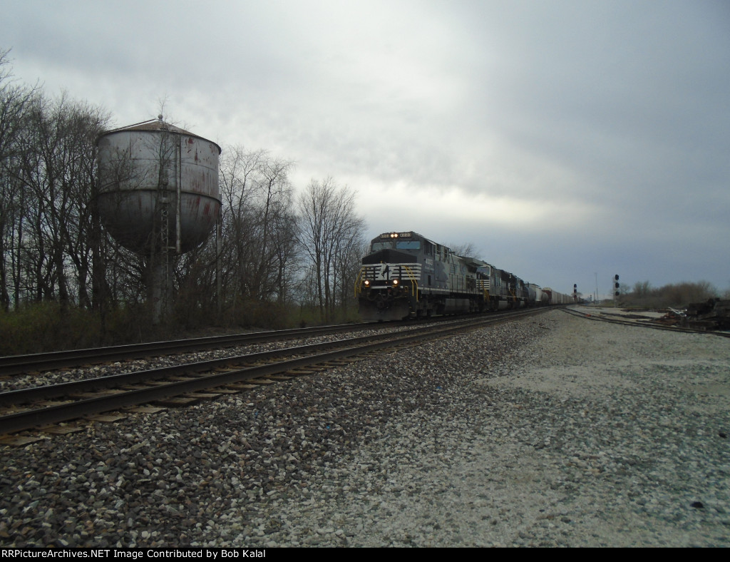 NS 4003 NS 2615 NS 2557 Heading East thru Bement