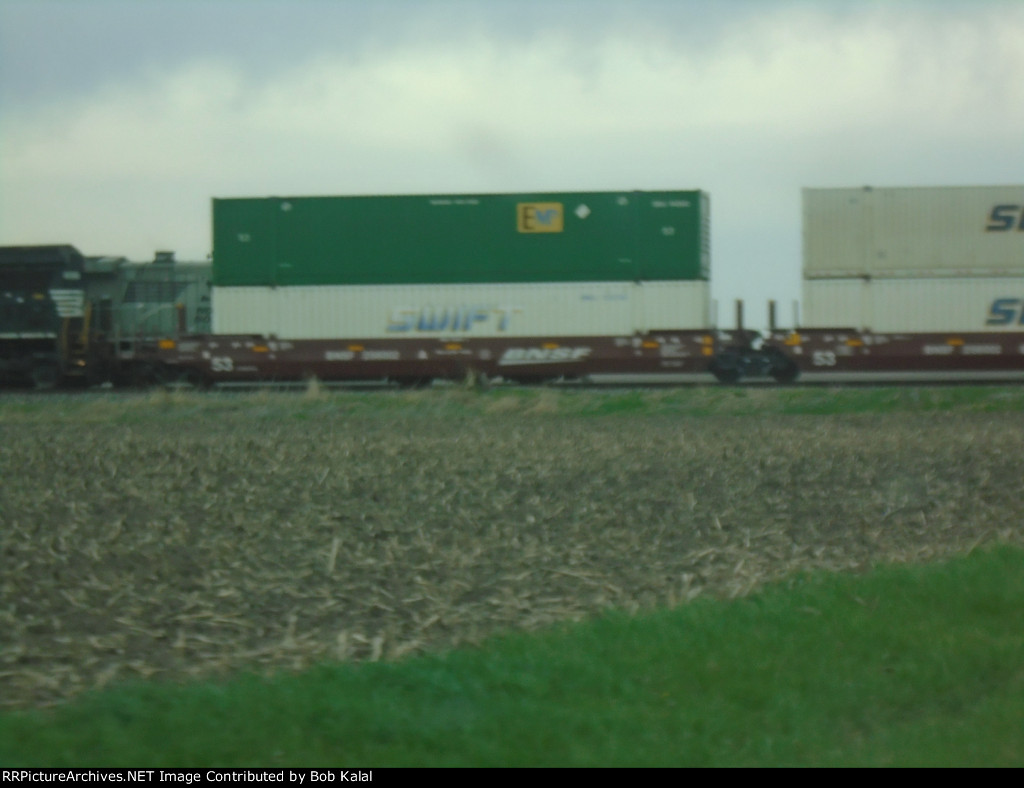 NS 6569 heading Westbound