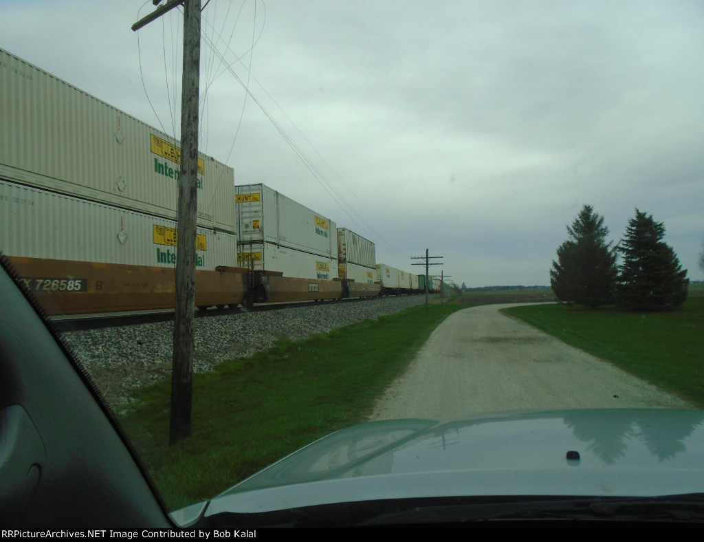 NS 6569 heading Westbound
