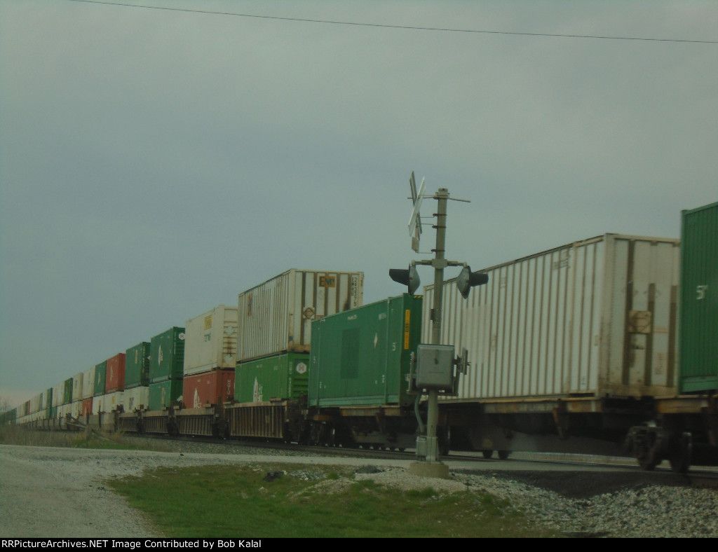 NS 6569 heading Westbound