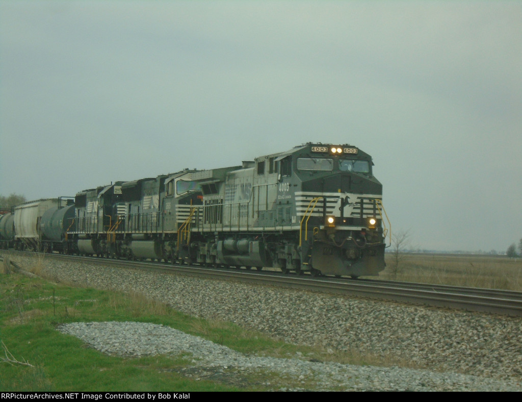 NS 4003 NS 2615 NS 2557 waiting for the all clear on signals