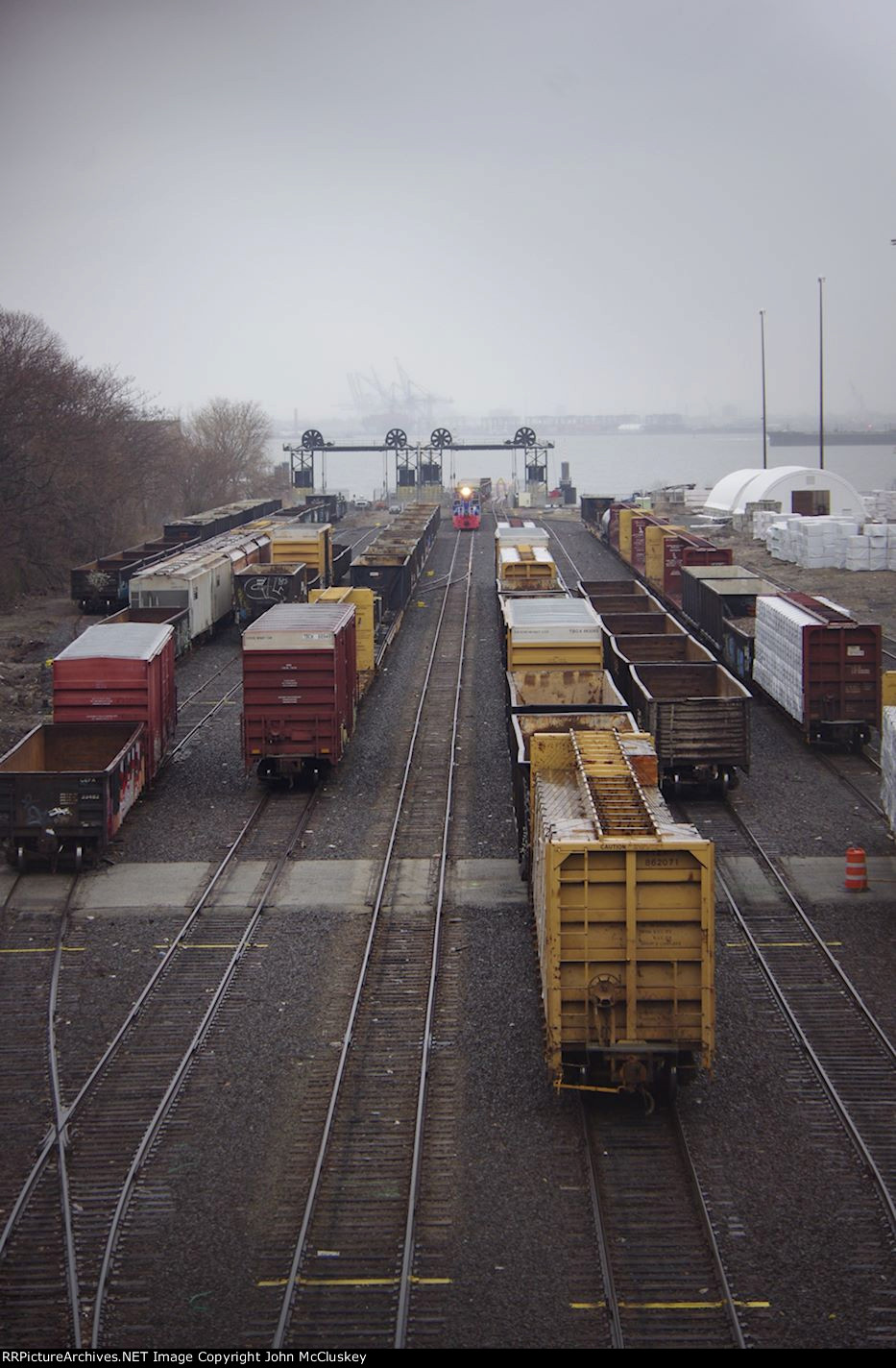 loading middle track