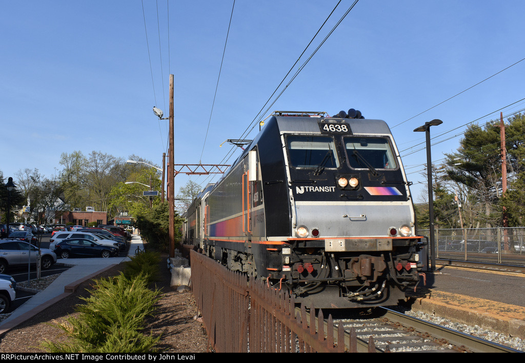 NJT ALP46 at Maplewood