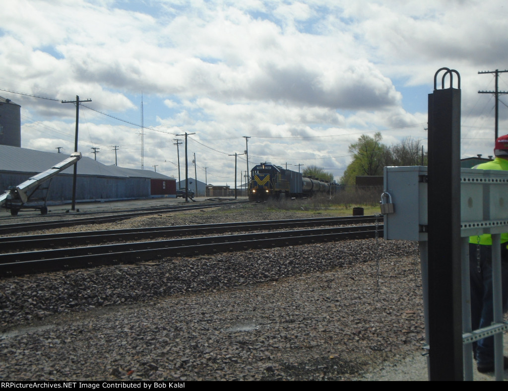  KBS 703 (Doug) & KBS 704 (Larry) Northwest Bound