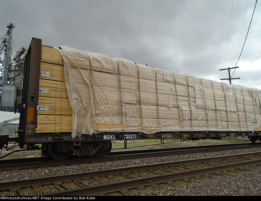 UP heads South now at a complete  stop