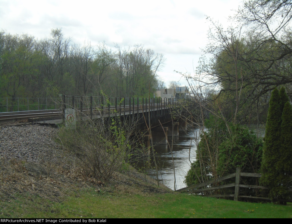 Momence Island South Trestle looking South