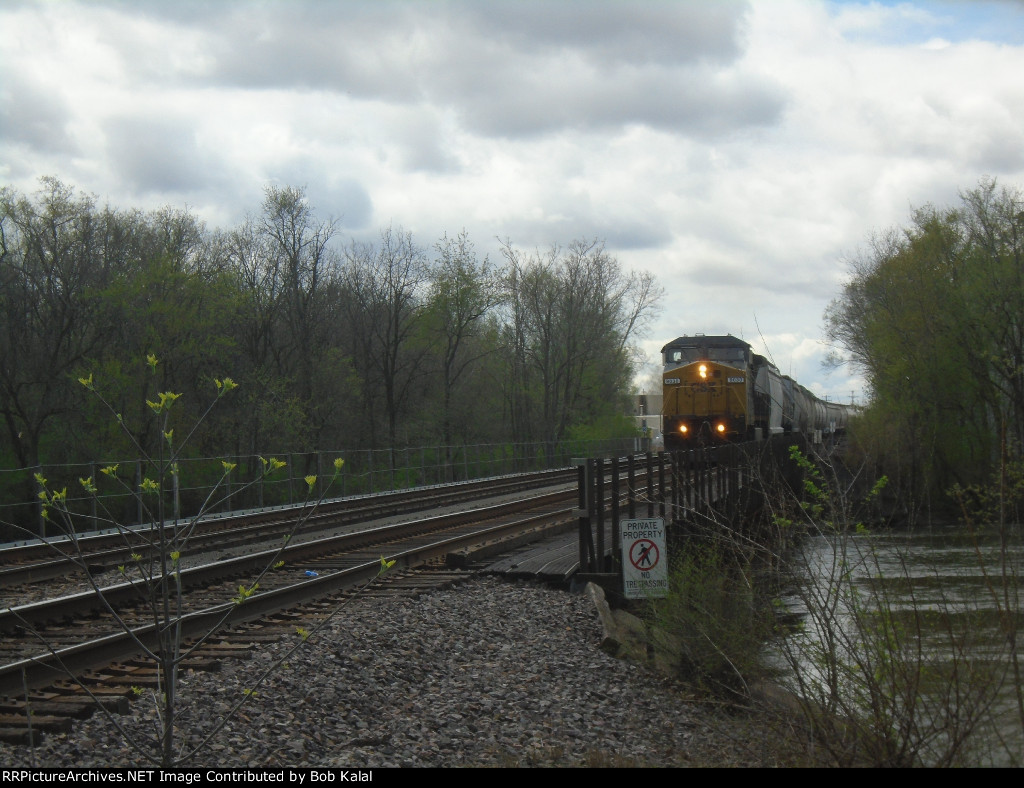 CSX 9030 Northbound