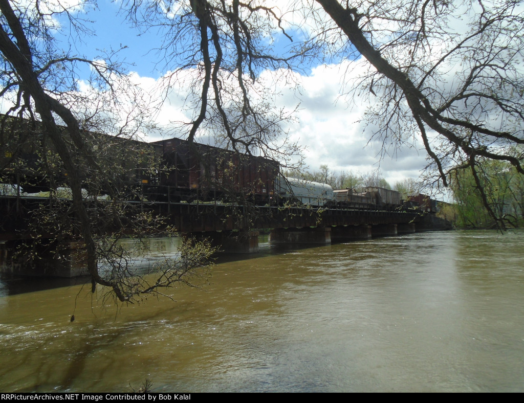 CSX 9030 Northbound