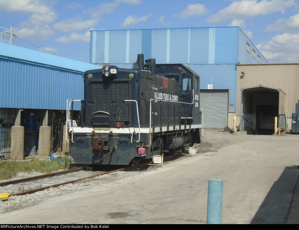 Allied Tube & Conduit Switcher 8304