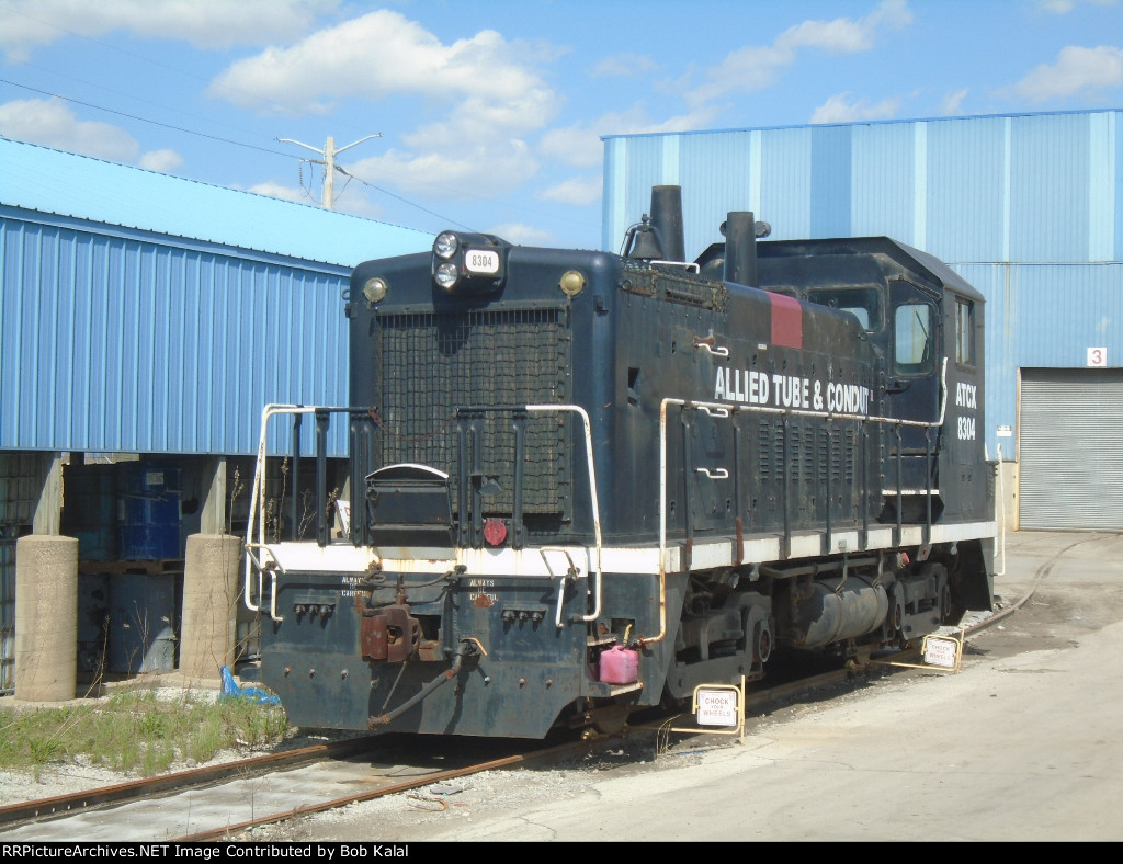 Allied Tube & Conduit Switcher 8304