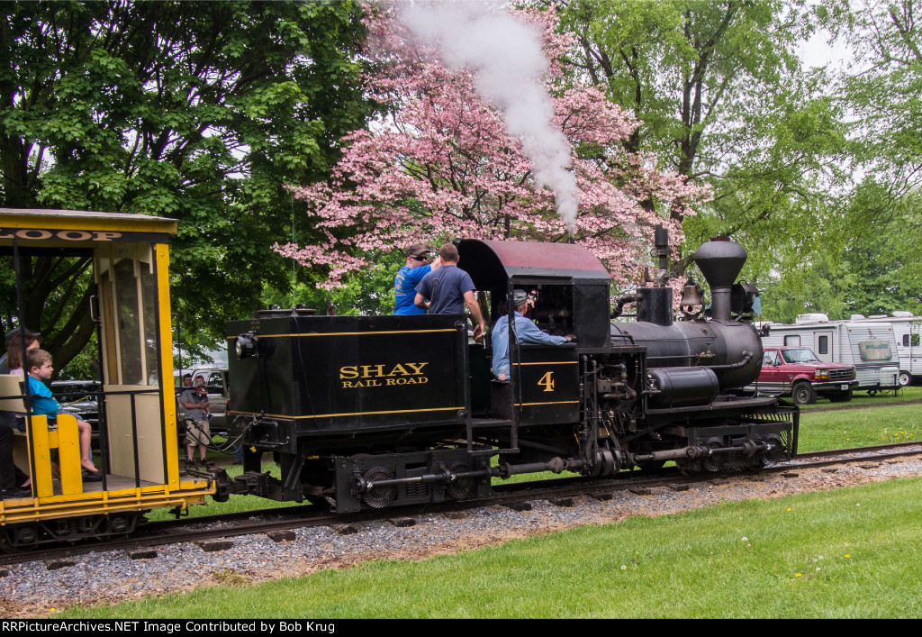 Spring; and a young man's fancy turns to thoughts of narrow gage geared steam locomotives