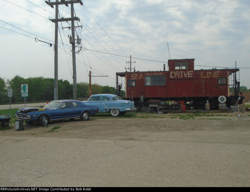 Cougar  Old Car Rock Island Caboose 17011