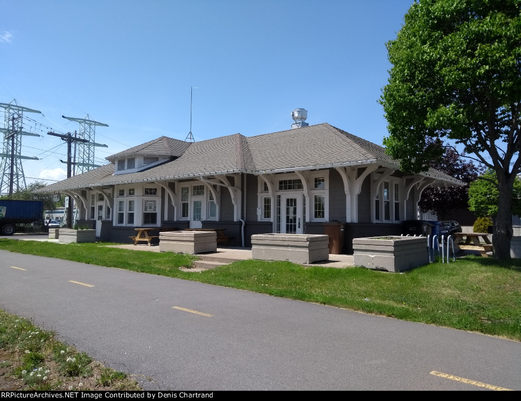 CN Sorel station