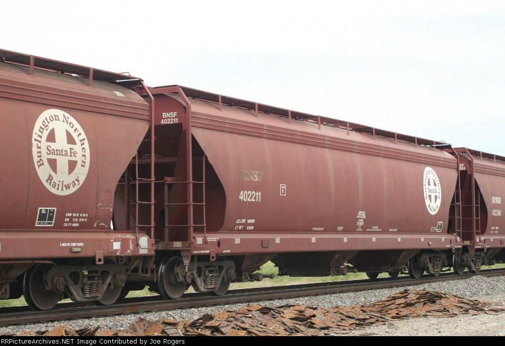 BNSF 402211