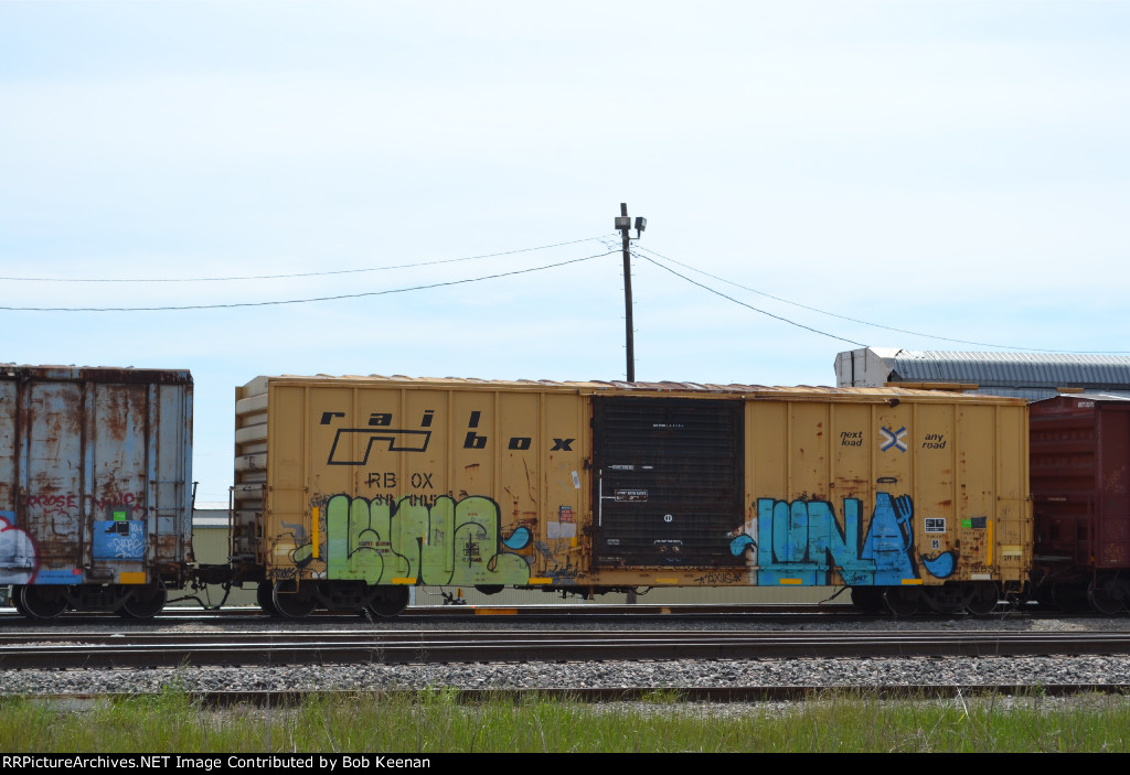 RBOX 38005