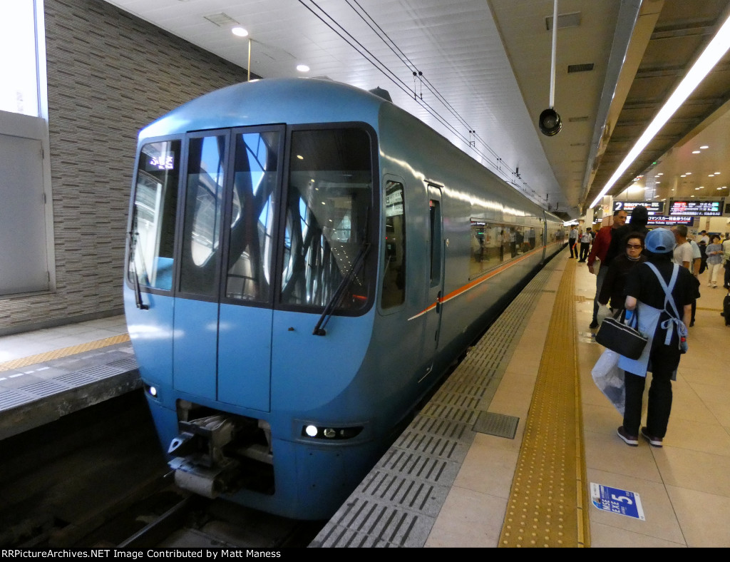 MSE Romance car arriving