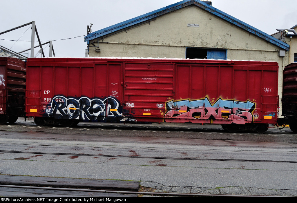 CP 215628  50-6 ft Single Door Boxcar (side B)