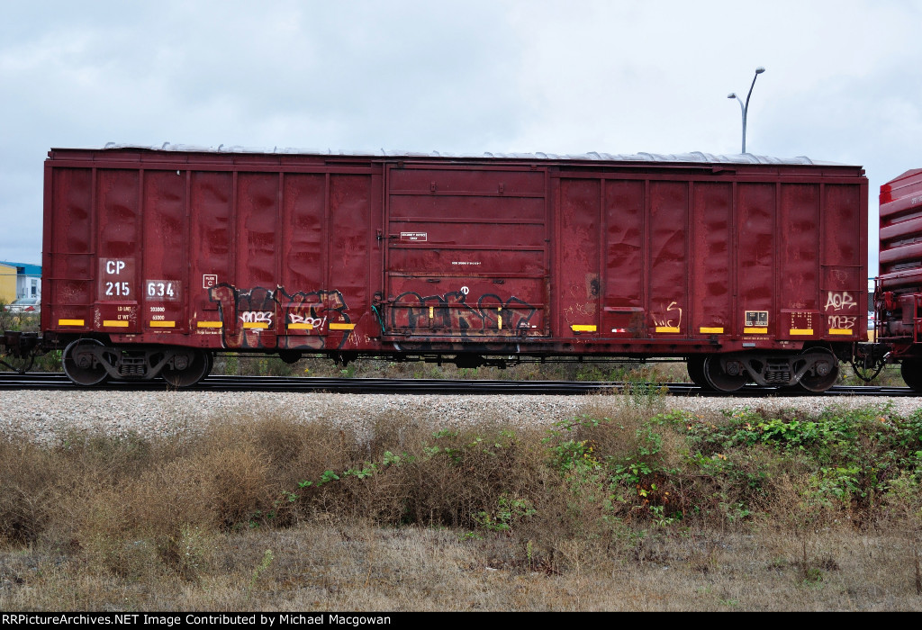 CP 215634  50-6 ft Single Door Boxcar (side A)