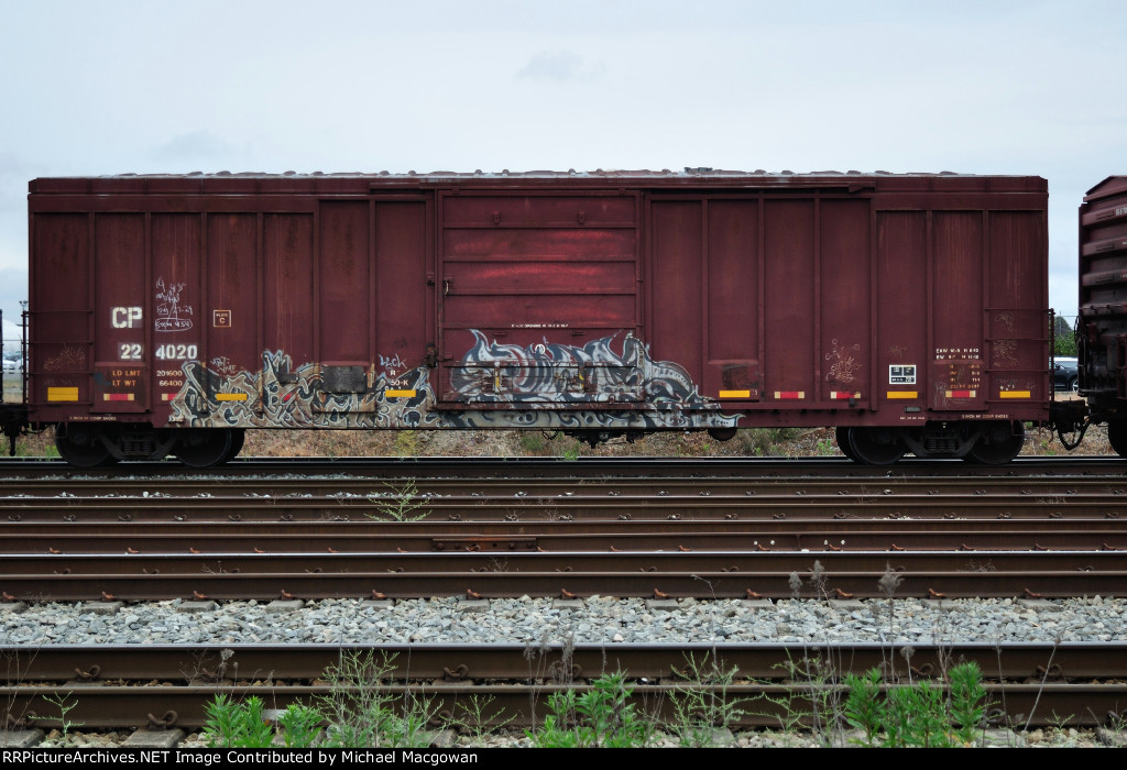 CP 224020  50-6 ft Single Door Boxcar (side A)