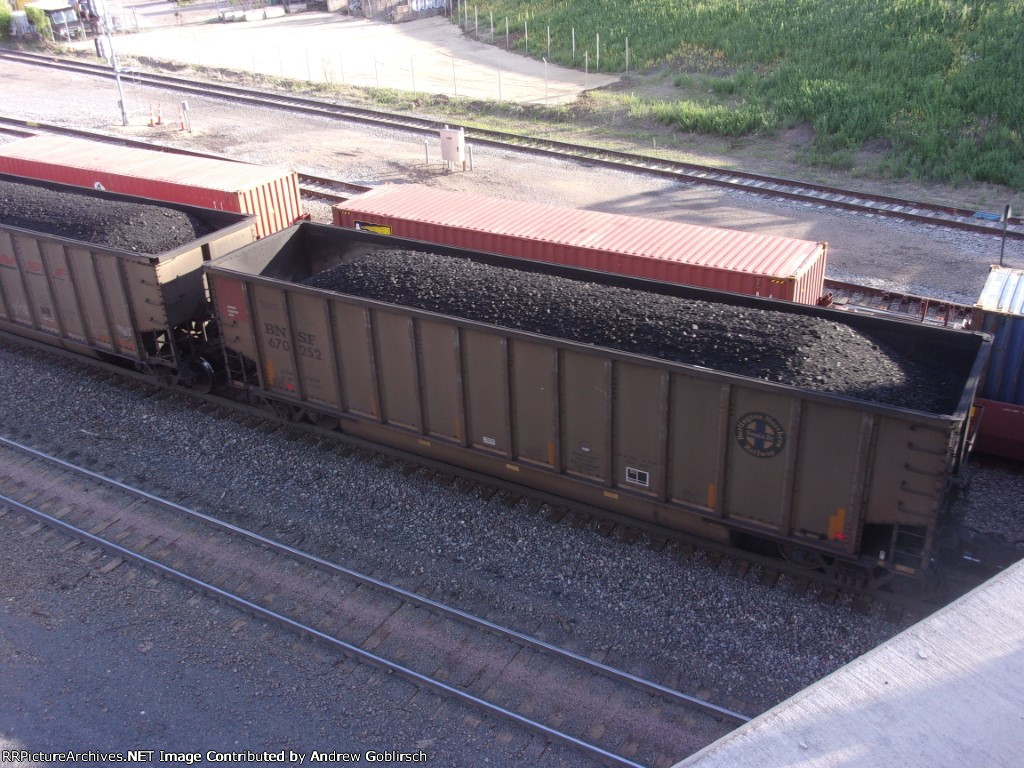 BNSF 670252
