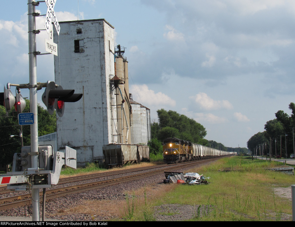 UP 9047 UP 8326 heading North thru Woodland