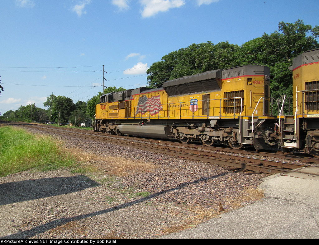 UP 9047 UP 8326 heading North thru Woodland