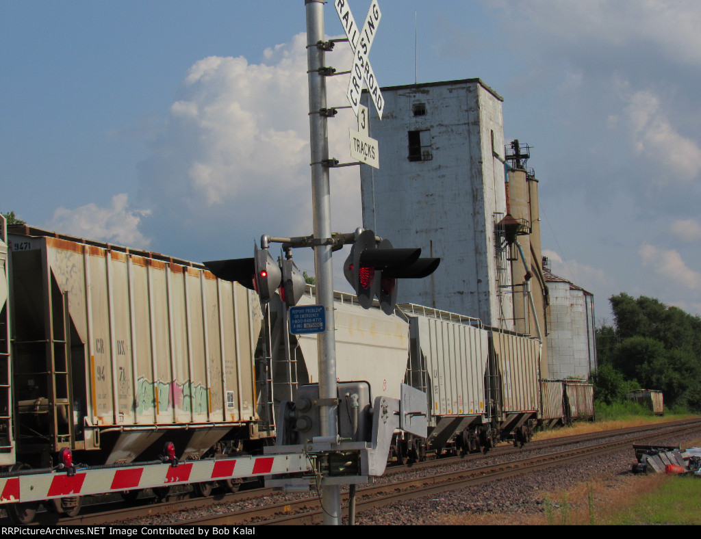 UP 9047 UP 8326 heading North thru Woodland last car