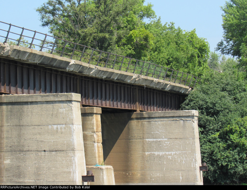 Wisconsin & Southern-Union Pacific Railroad Bridge crossing Rock River
