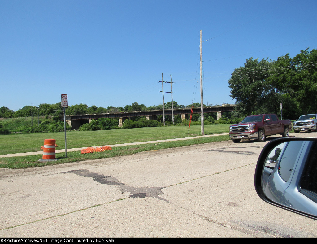 Wisconsin & Southern-Union Pacific Railroad Bridge crossing Rock River