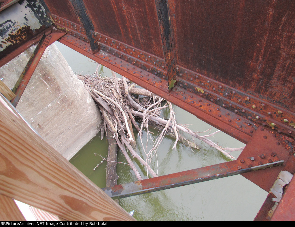 looking down between supports 