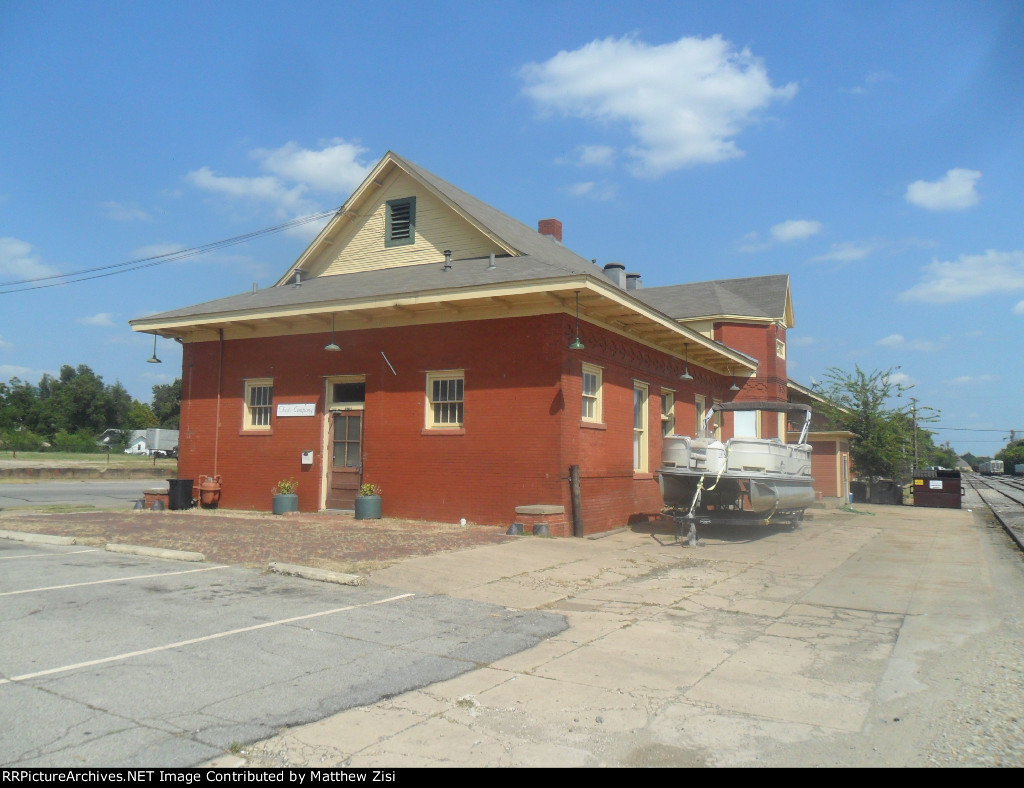 Texas & Pacific Railway Station
