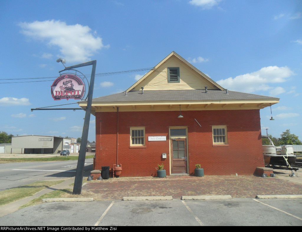 Texas & Pacific Railway Station