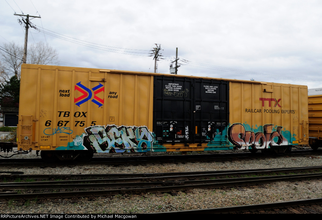 TBOX 667755 60-9 ft Double Door Excess Height Boxcar TTX (side A)