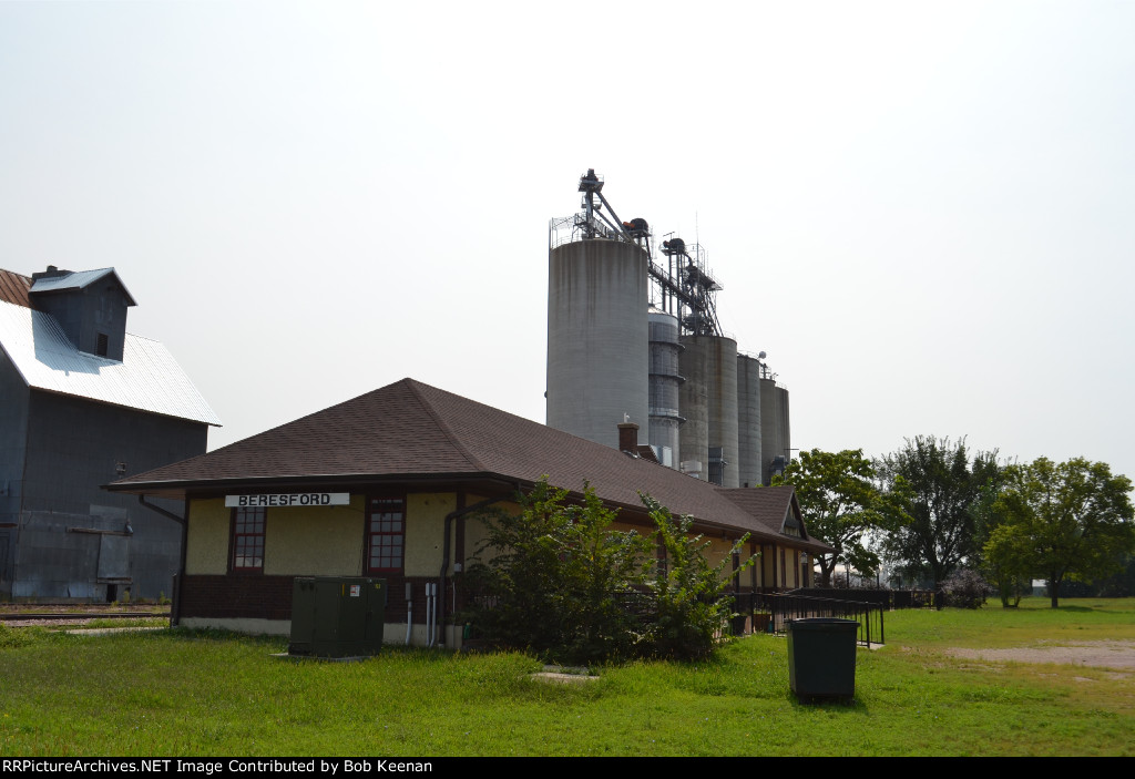 Beresford Train Station