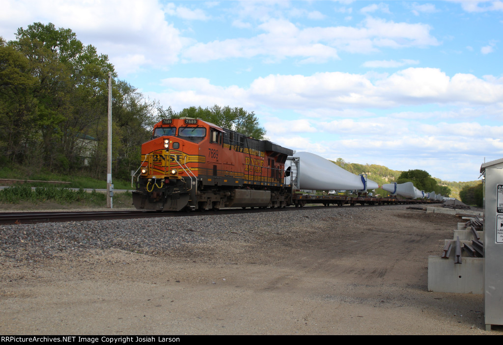 BNSF 7689 West
