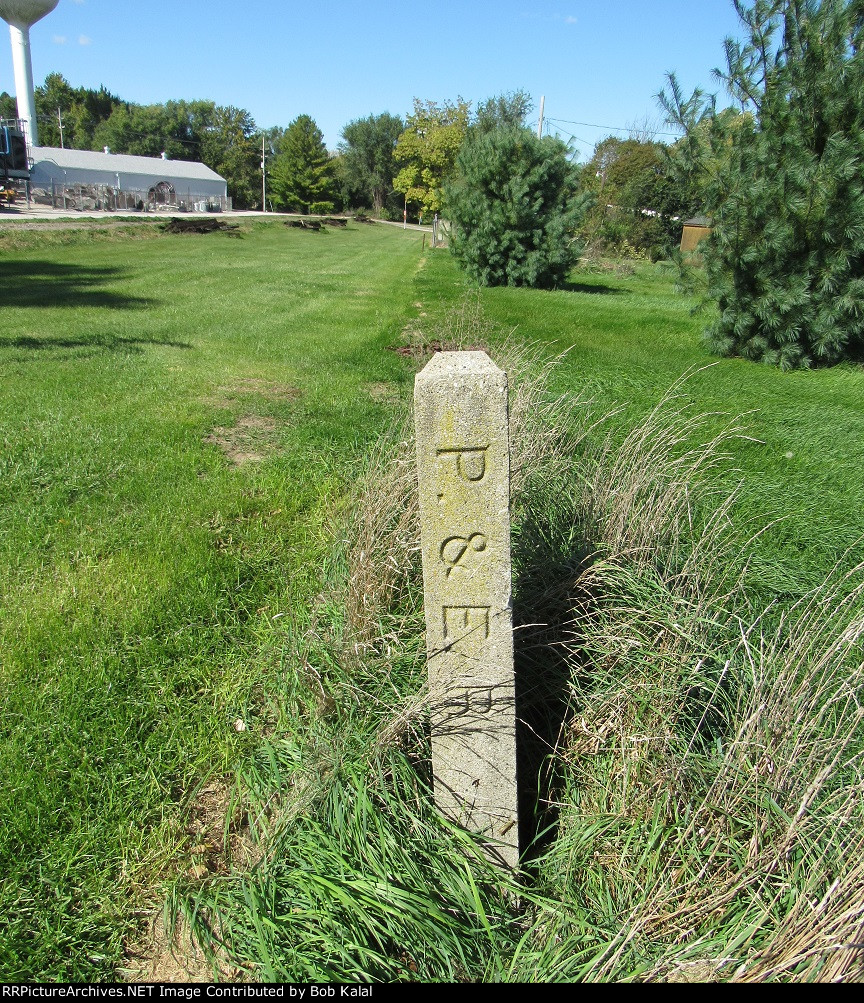 Abandoned P&E Railroad Post