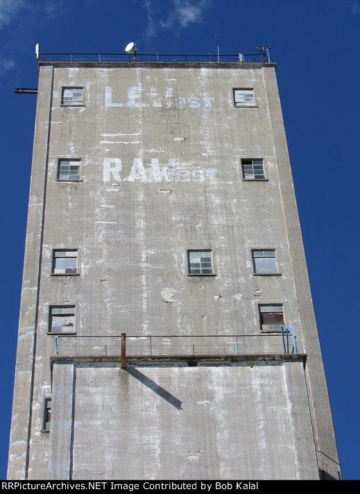 Grain Elevator still served by the CN  Railroad