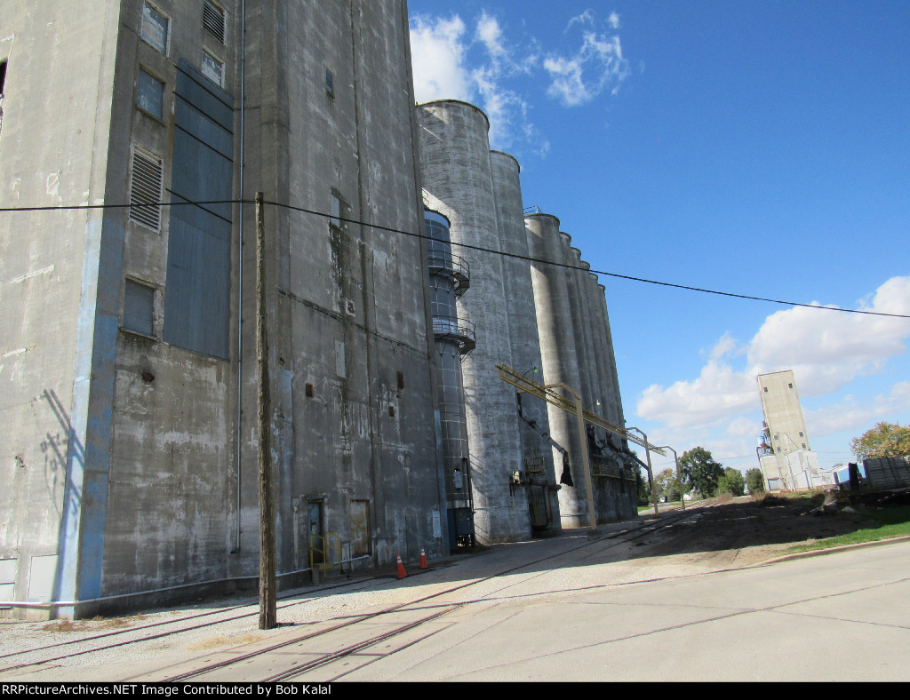 Grain Elevator still served by the CN Railroad