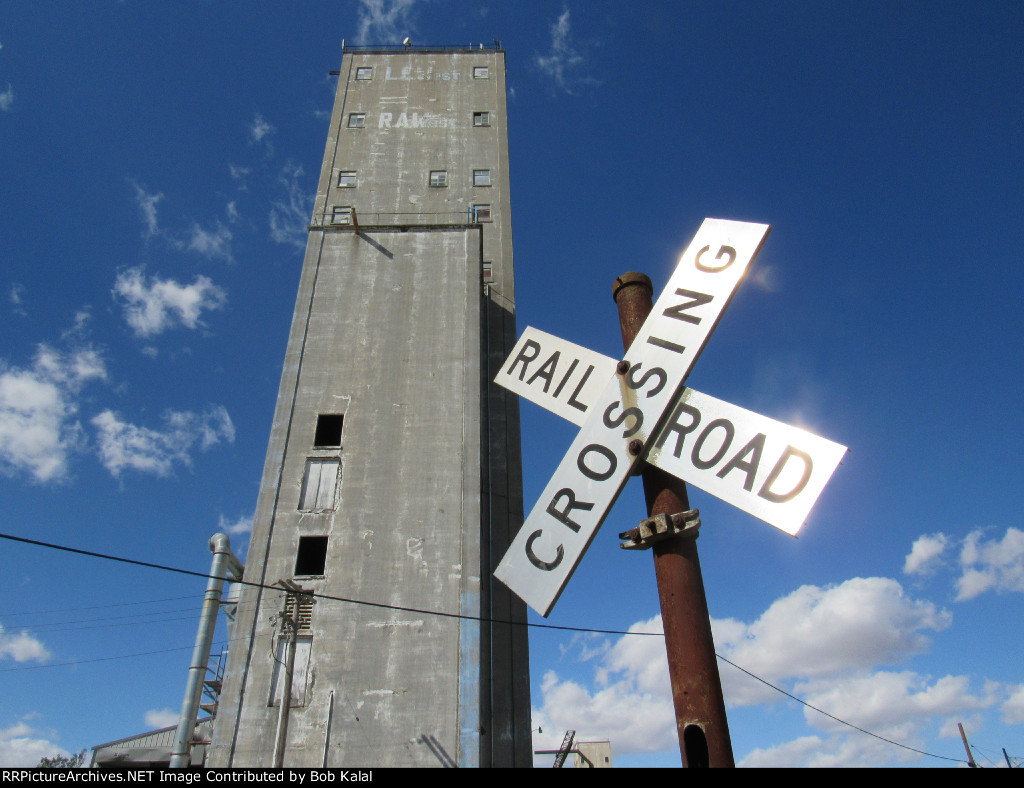 Grain Elevator still served by the CN Railroad