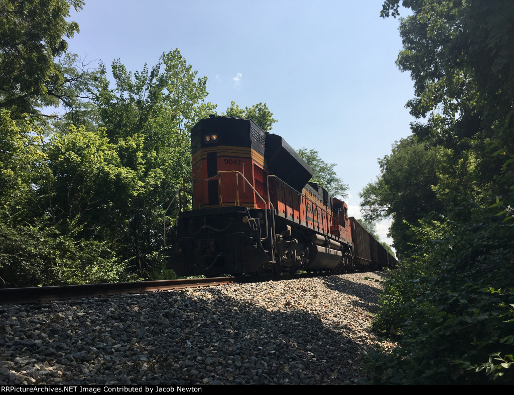 BNSF 9047