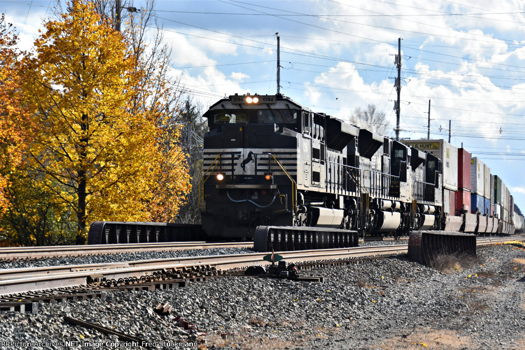 NS 1094 leads west.