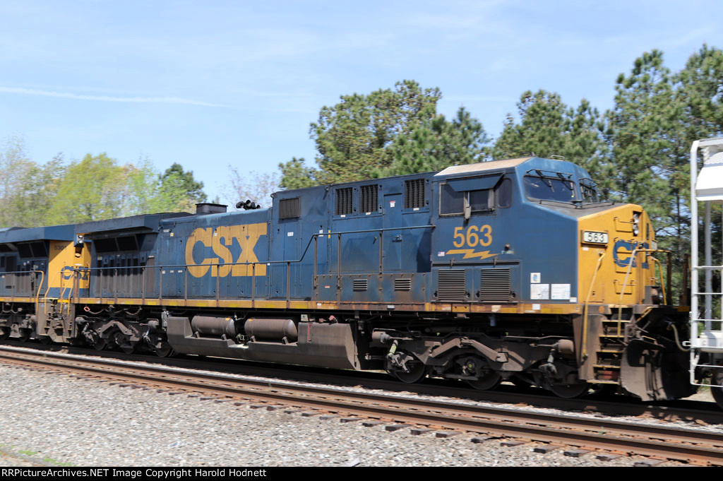 CSX 563