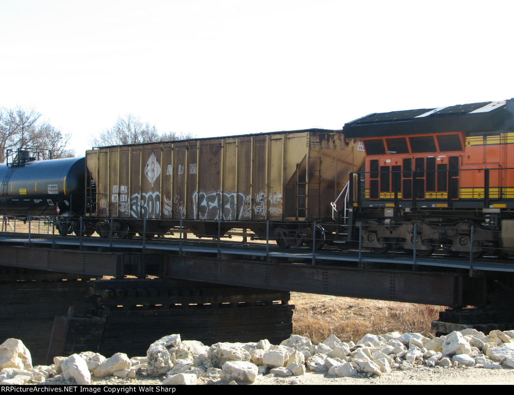 UELX 3098