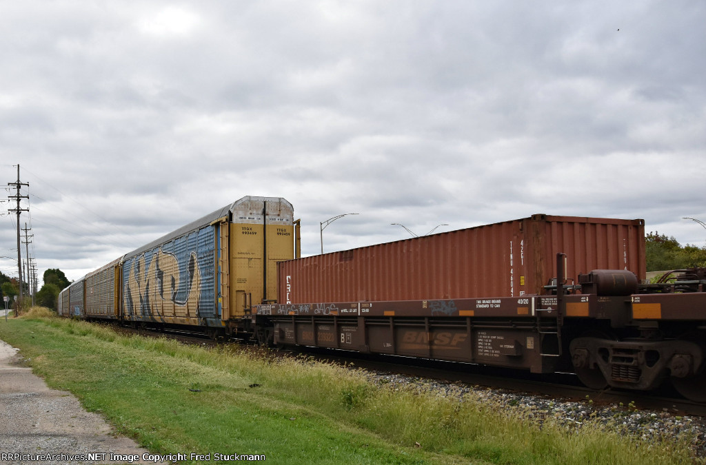 TTGX 993459 starts the rack section of this eastbound.