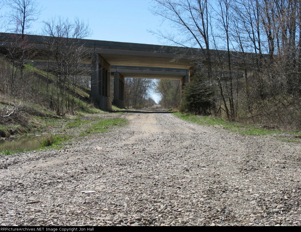 I-96 bridge over the ROW